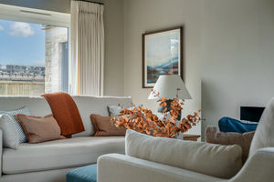 Photo 17- click for photo gallery